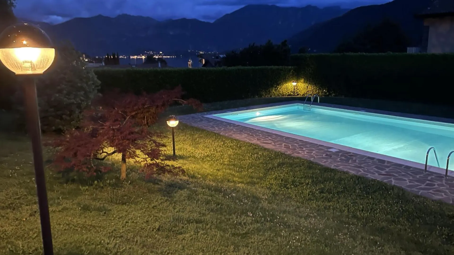 Alba Sul Lago Lenno 0*,  Italien