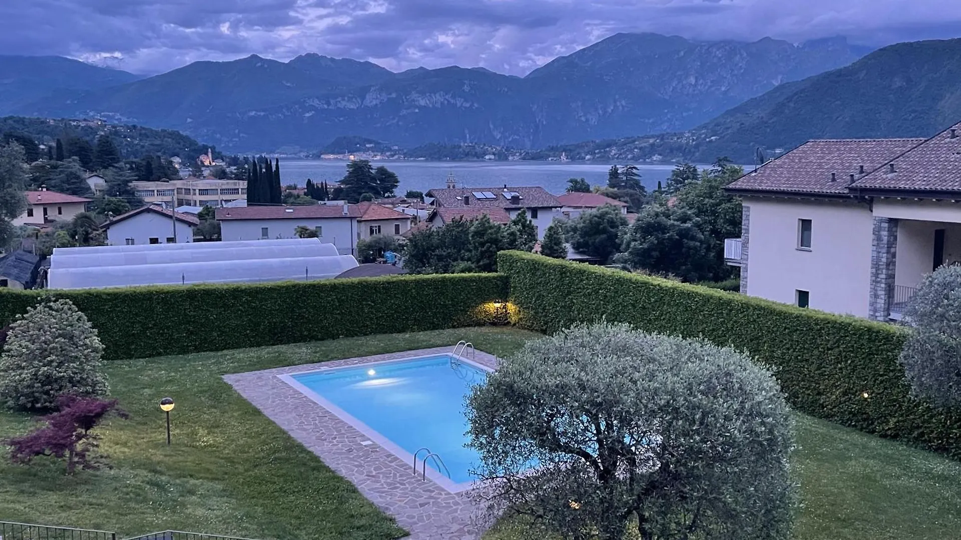 Alba Sul Lago Lenno 0*,